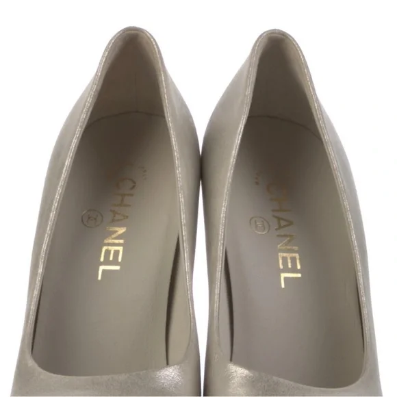 Chanel Pumps - Picture 3 of 4